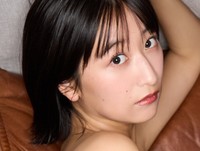 榎原依那20代ラスト写真集　撮影:Takeo Dec./(講談社)より