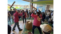 新庄村伝統の「4人づき」（提供：真庭地域循環型まちづくり推進協議会）
