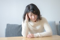 50代後半女性の約4人に1人「財産や子どものことなどを気にしなくていいなら離婚したい」　※画像はイメージです（YUTO PHOTOGRAPHER/stock.adobe.com）