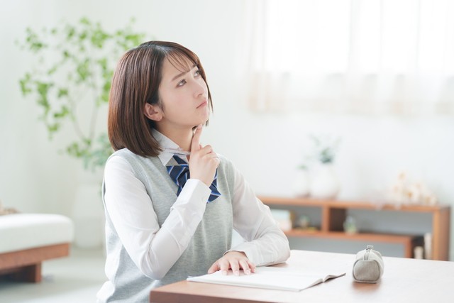 塾なし受験生の約9割が「学校＋市販教材」で大学へ　※画像はイメージです（polkadot/stock.adobe.com）