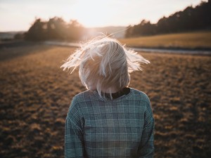 憧れだけがある金髪とショートヘア。実現は遠いが、期待はふくらむ