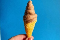 ベルギーチョコはしっかりめのテクスチャーなので巻きやすかったです