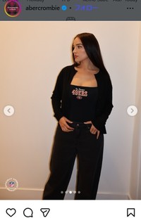 アバクロンビー＆フィッチのインスタグラム＠abercrombieより