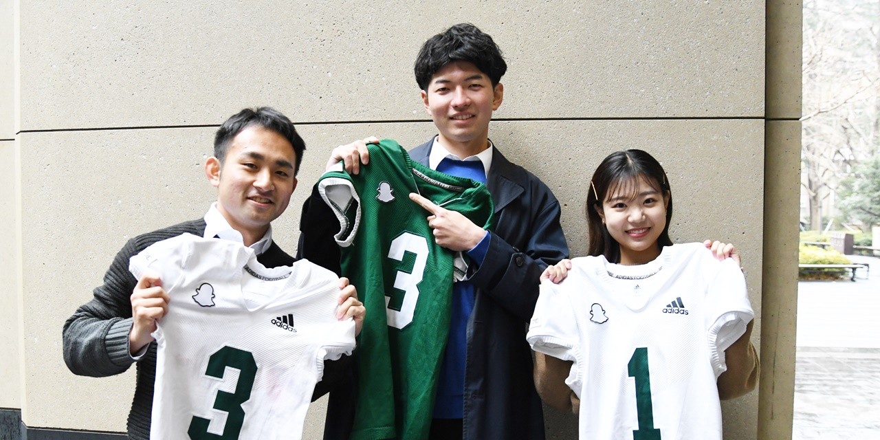 アメフト 青山学院大のユニホームに「Snapchat」 会場が青学生で埋まる日をめざして 4years. 学生スポーツ