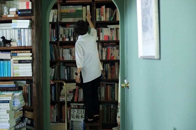 図書館を建てる、図書館で暮らす：本のための家づくり／橋本　麻里、山本　貴光 図書館を建てる、図書館で暮らす―本のための家づくり／橋本麻里