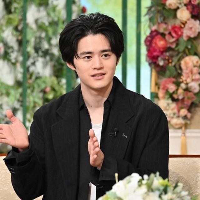 広瀬すずさんの推薦がきっかけで芸能界入りした鈴鹿央士さん