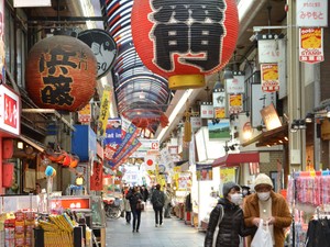 「インバウンドの成功例」、新型コロナが消し去った夢　大阪・黒門市場