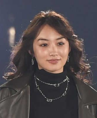 黒木ひかり(2022年)