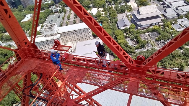 地上がはるか下に見える 画像提供：東京タワー