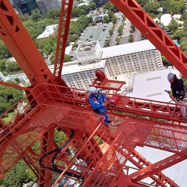 地上がはるか下に見える 画像提供：東京タワー