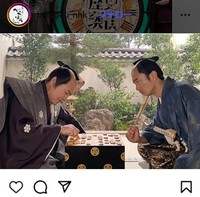 田沼意次（左・渡辺謙）と徳川家治（眞島秀和）＝NHK大河ドラマ「べらぼう」のインスタグラム＠berabou_nhkより