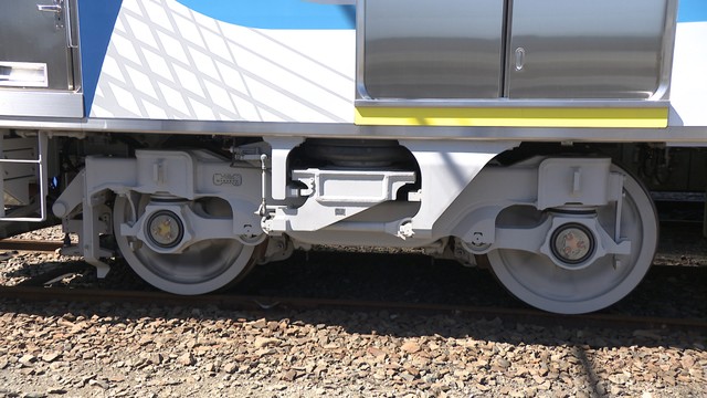 新型車両　空気ばね台車