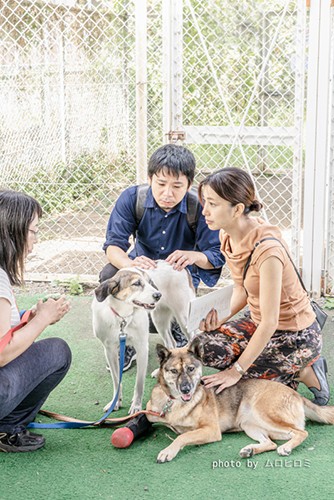 真ん中が今岡寛晴さん。右が金子真弓さん