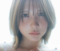 あまつまりな5th写真集（撮影／横山マサト　Ⓒ光文社）