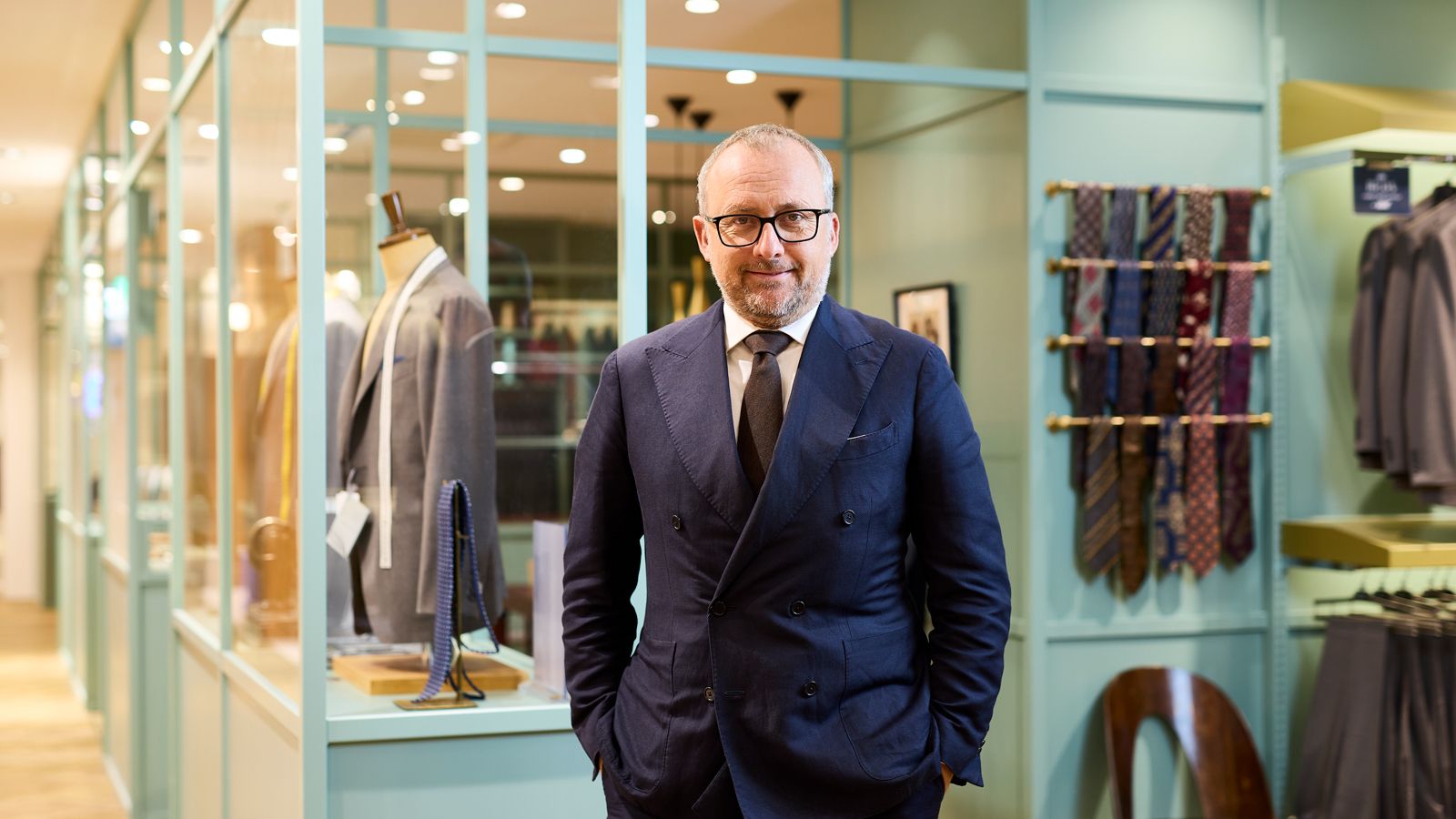 AOKI銀座本店で体験する、<br>イタリア生地の至宝「REDA」