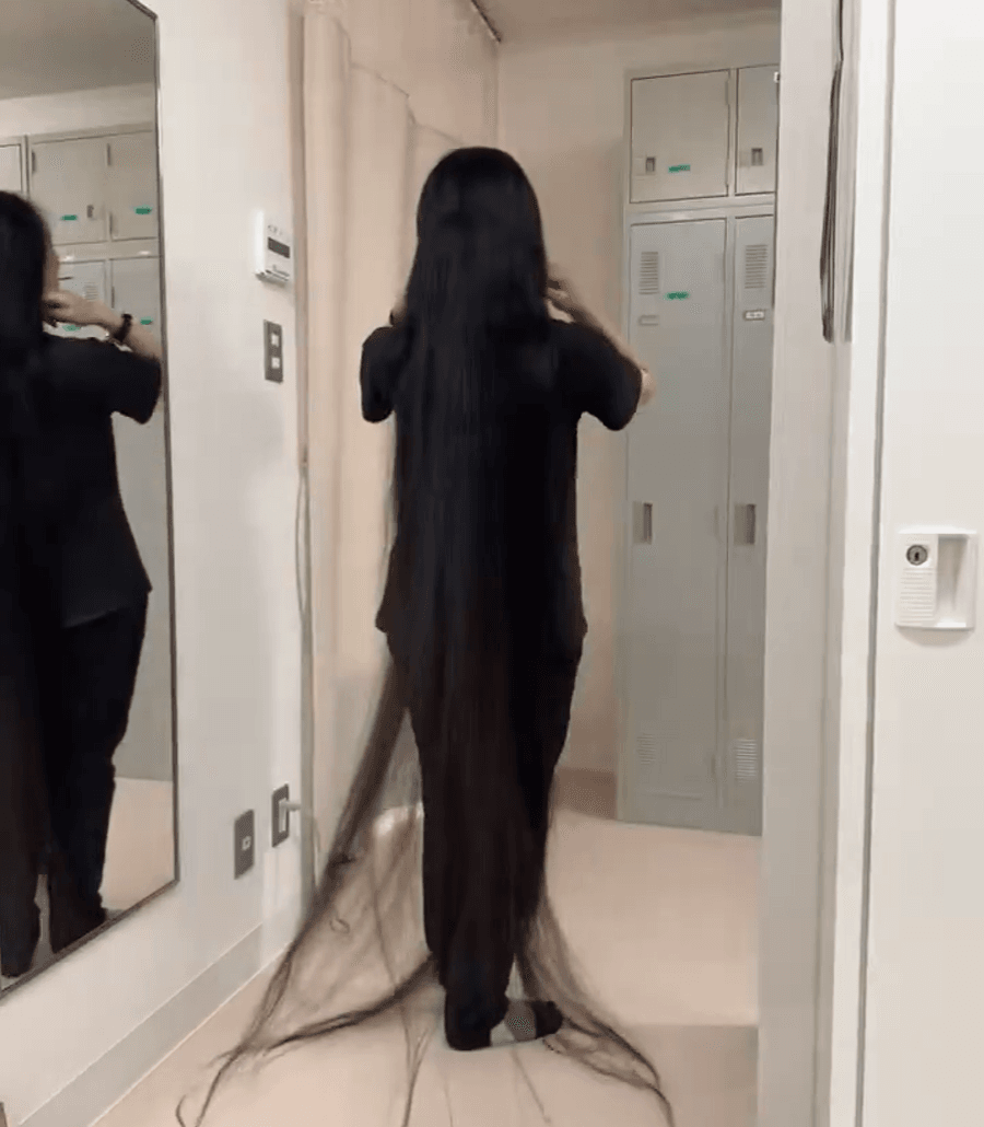2m以上あるスーパーロングヘア　画像提供：きさらさん