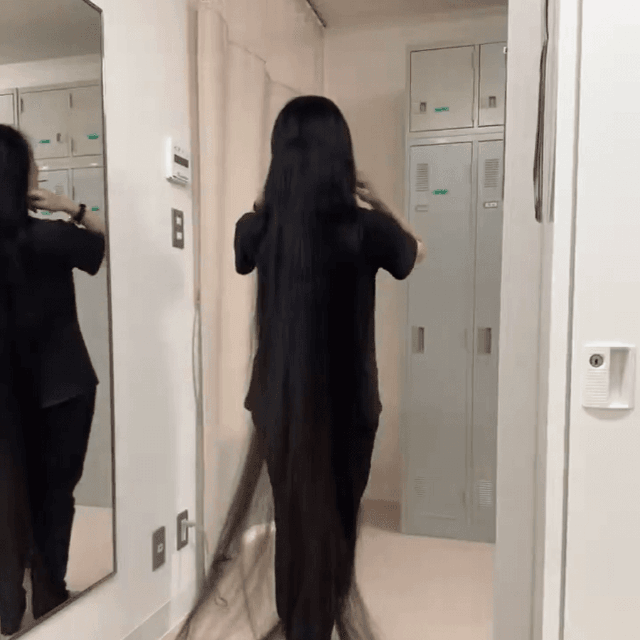 2m以上あるスーパーロングヘア　画像提供：きさらさん