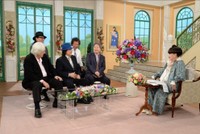 「徹子の部屋」　黒柳徹子（右）、ゴダイゴ＝テレビ朝日提供