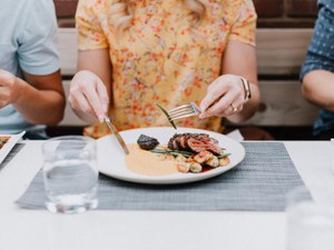 幼馴染にも隠している食へのこだわり。いつか克服して笑い話にしたい