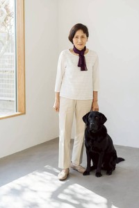 今、一緒に暮らしている3代目盲導犬のステラと（写真提供=セアまり）