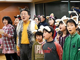 親猫を捜す子猫たち　原発事故の避難者によるミュージカル