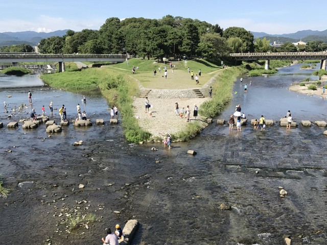 京都の人々に愛される鴨川デルタ