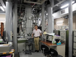 ノーベル賞受賞の顕微鏡をフル活用　ウイルスの形にこだわる研究者たち