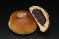 あんパン（kai/stock.adobe.com)
