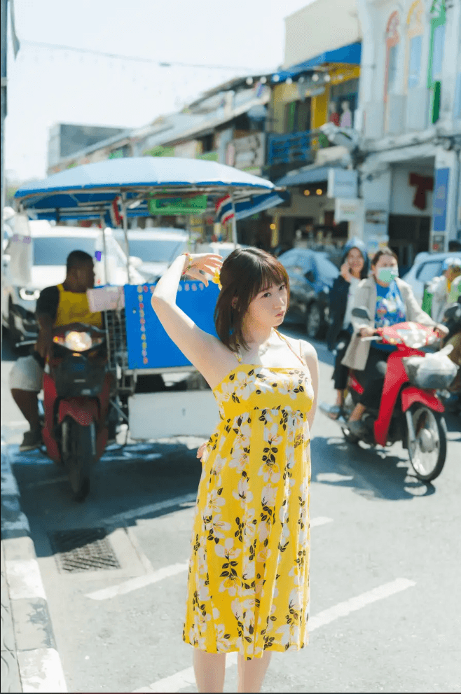 STU48・甲斐心愛 2nd写真集（秋田書店）より＝撮影・カノウリョウマ