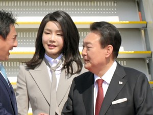 韓国ファーストレディー　立ち居振る舞いが野党の標的に　世間の注目を集める理由とは