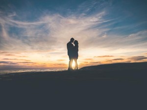 この世界であなたに出会えた奇跡と軌跡。でも、1万キロの距離が私を弱くする