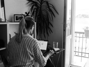 ひとり暮らしは実家暮らしから見た「隣の青い芝生」