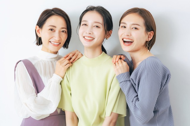 女性が直面する「大人の服選び」事情とは　※画像はイメージです（metamorworks/stock.adobe.com）