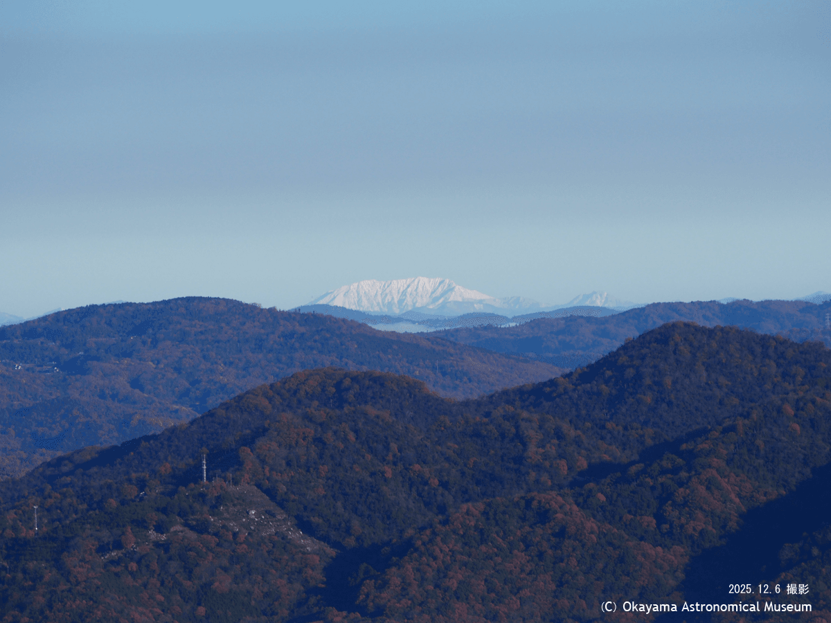 岡山天文博物館（浅口市）から撮影した大山（鳥取県）
