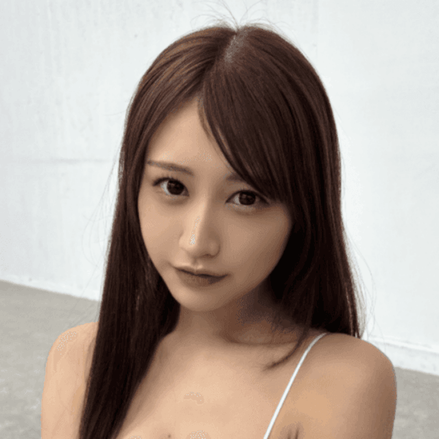 「FLASH」（26年5月12日発売号）に登場した絢瀬まよのオフショット　本人のX（@mayo_ayase_）より