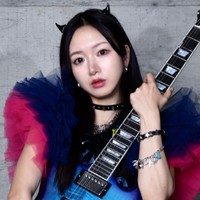 ガールズエアバンド「ゴキゲン帝国」の白幡いちほさん（ソニー・ミュージックエンタテインメント提供）
