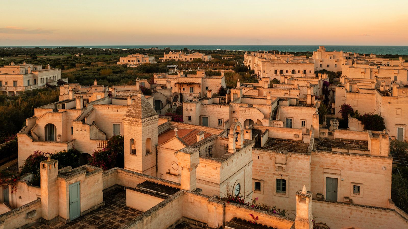 イタリア散歩で絶対にスリに遭わない？ 部屋にフォカッチャ？<br>それはプーリア州にある村のようなホテルでの出来事でした
