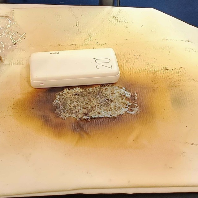 シートをかぶせることで延焼を防ぐが再利用は不可