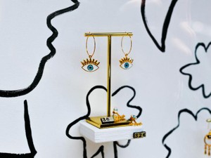 褒められたのは、色が好きで選んだセーター。思い出した私の「好き」