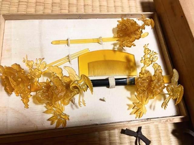 祖母宅から出てきた曽祖母の花嫁かんざし一式（画像提供：くるみゆべしさん）