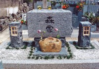 特別賞を受賞した父の願いに応えたお墓