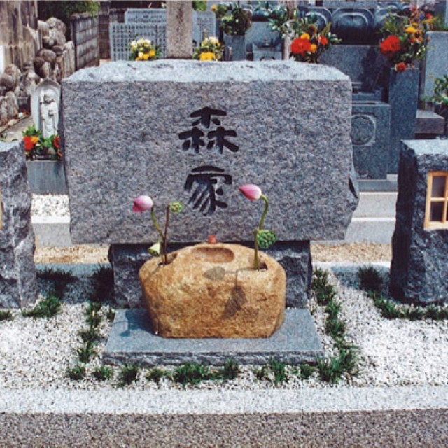 特別賞を受賞した父の願いに応えたお墓