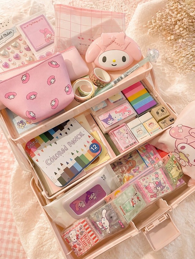 姪っ子の入学祝いにプレゼントした「ワクワクBOX」／み〜さん（@mi3_______mi3）提供