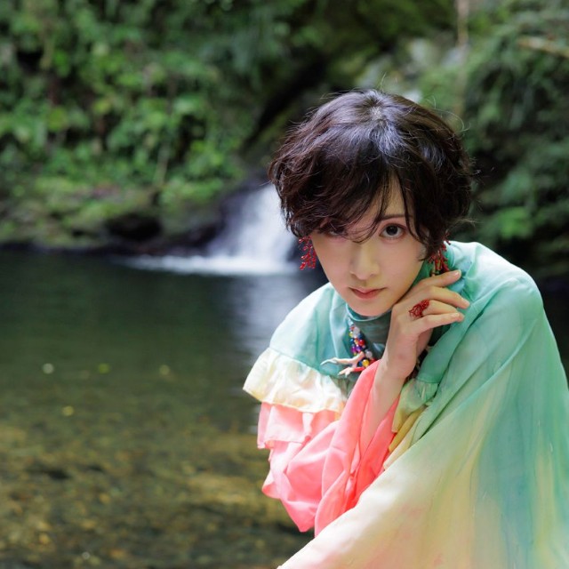 生駒里奈さん最新写真集先行カット©CRG / WANIBOOKS / Yuki AOYAMA