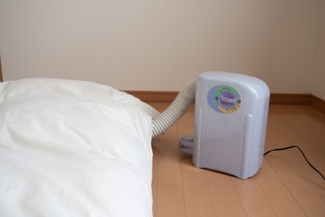 布団乾燥機にプラスするポイントとは？※画像はイメージです（PhotoAC）