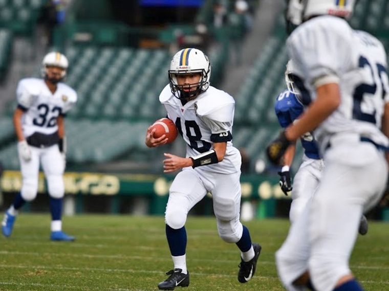 アメフト ユニフォーム アメフト - 神戸大RB井上雄貴 偉大な先輩から受け継いだ