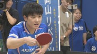 日本のエース・張本智和選手と卓球部の高校生が真剣勝負　岡山リベッツの「青春ドリームマッチ」