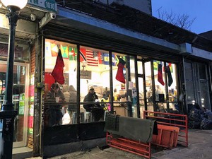 ニューヨークに生まれたカリブの街　カーニバルは故郷そのままの熱狂