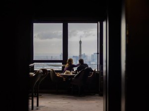 彼氏がいる友人の「婚活しようかな」。恋愛感情がない私だから受けた衝撃