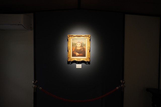 こちらも展示物のひとつ。「世界の猫名画展」より「モニャリザ」